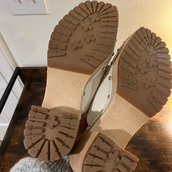 Madden Girl Cream Platform Mules with Gold Studs - Picture 5 of 5